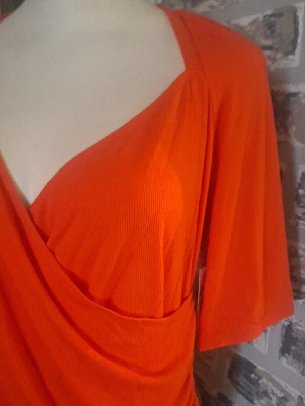 🌺Open Edit Orange top - Picture 2 of 7